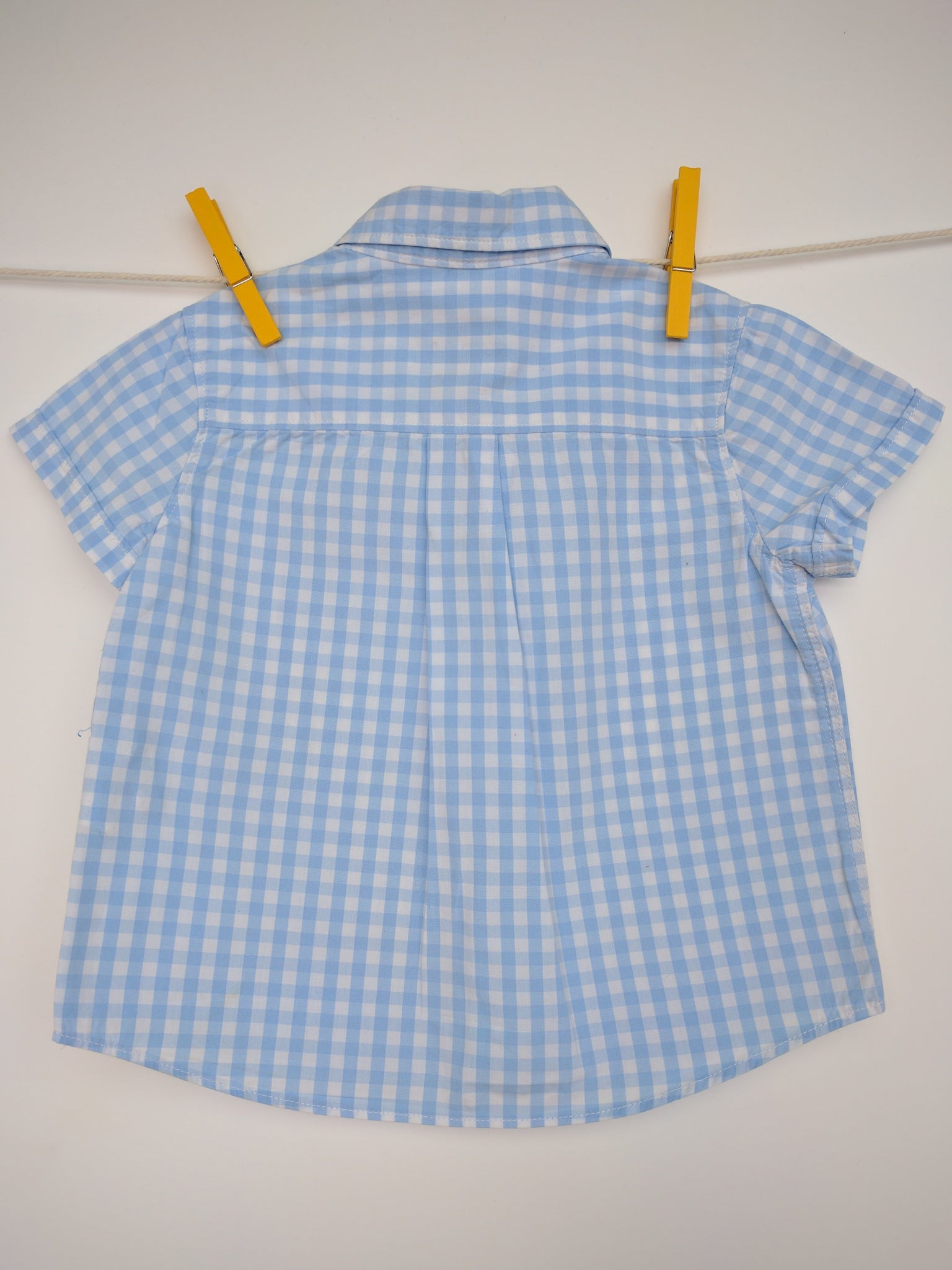 Chemise bleu ciel à carreaux