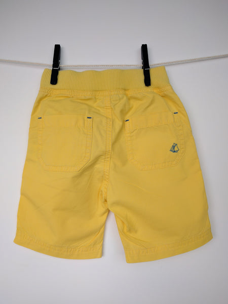 Bermuda jaune poussin