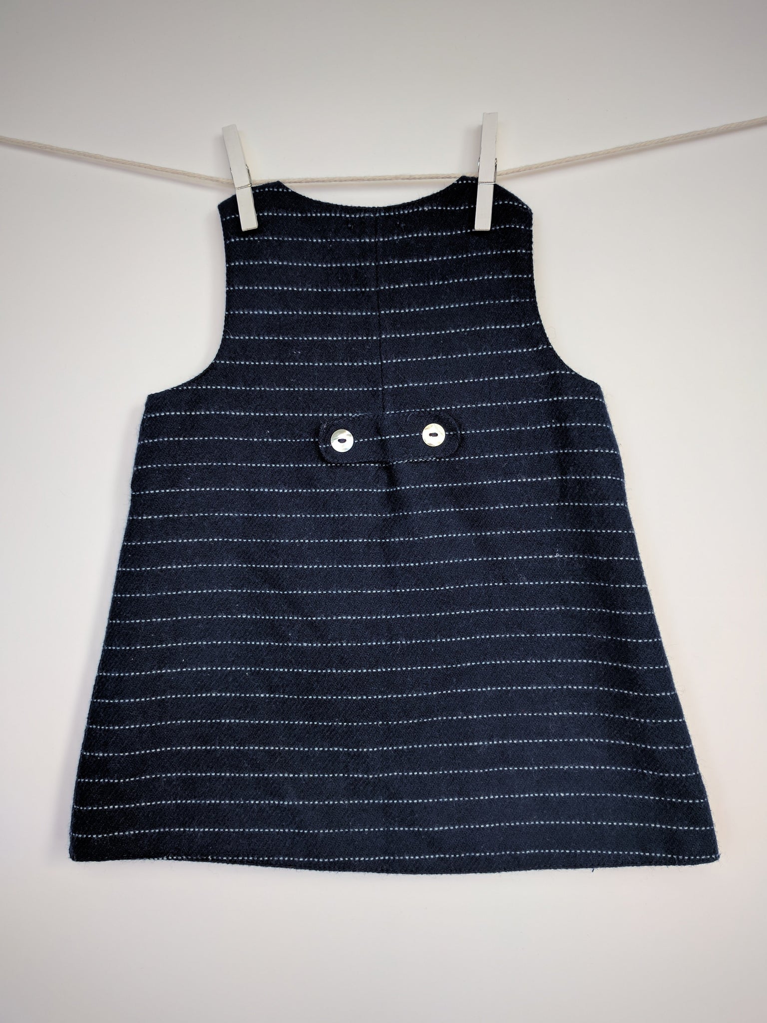 Robe en laine bleu marine