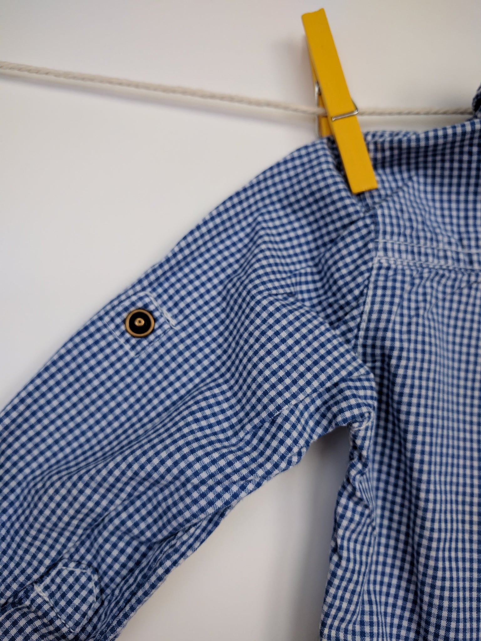 Chemise à carreaux avec petits motifs