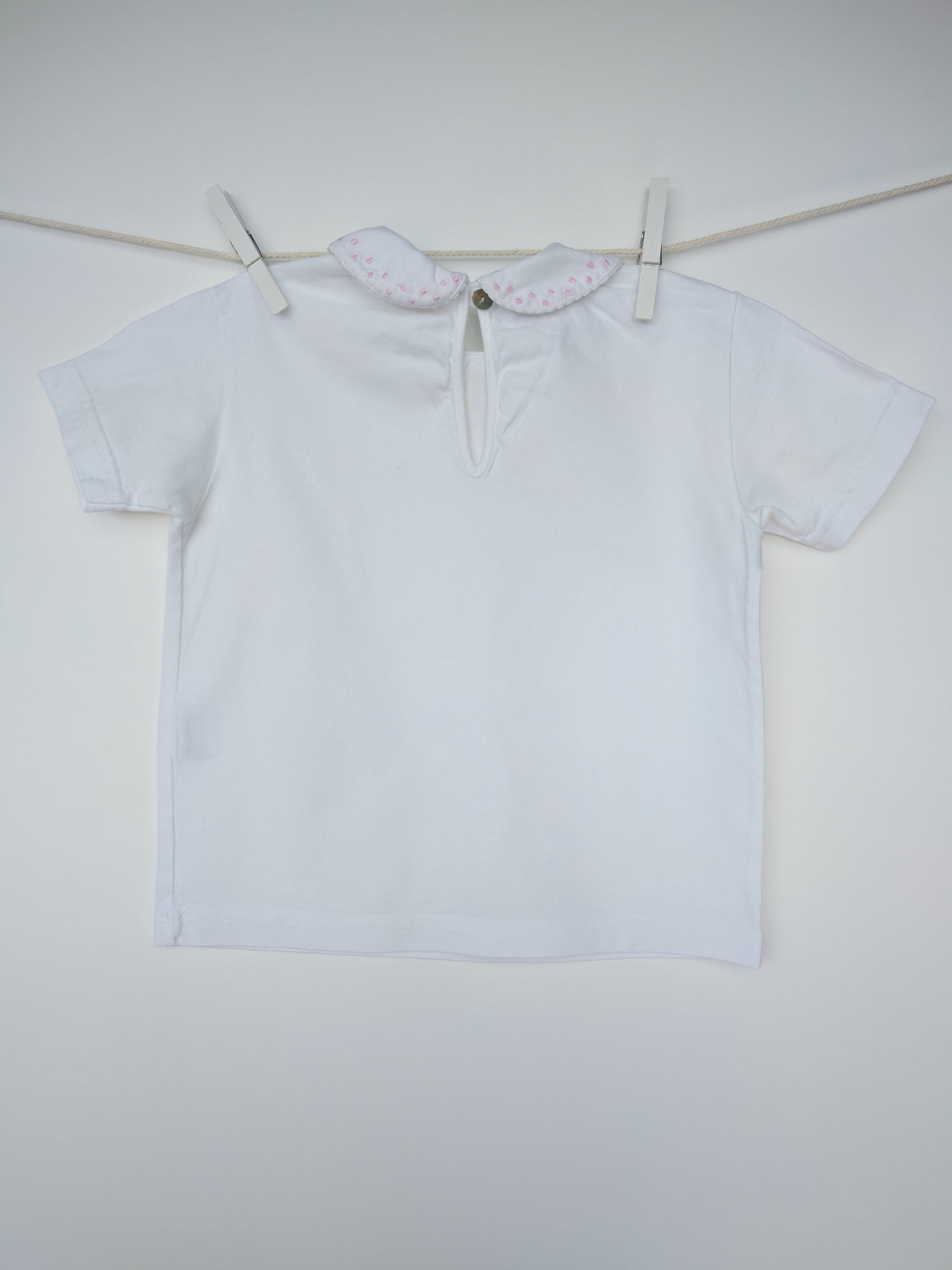 T-shirt col claudine à pois roses