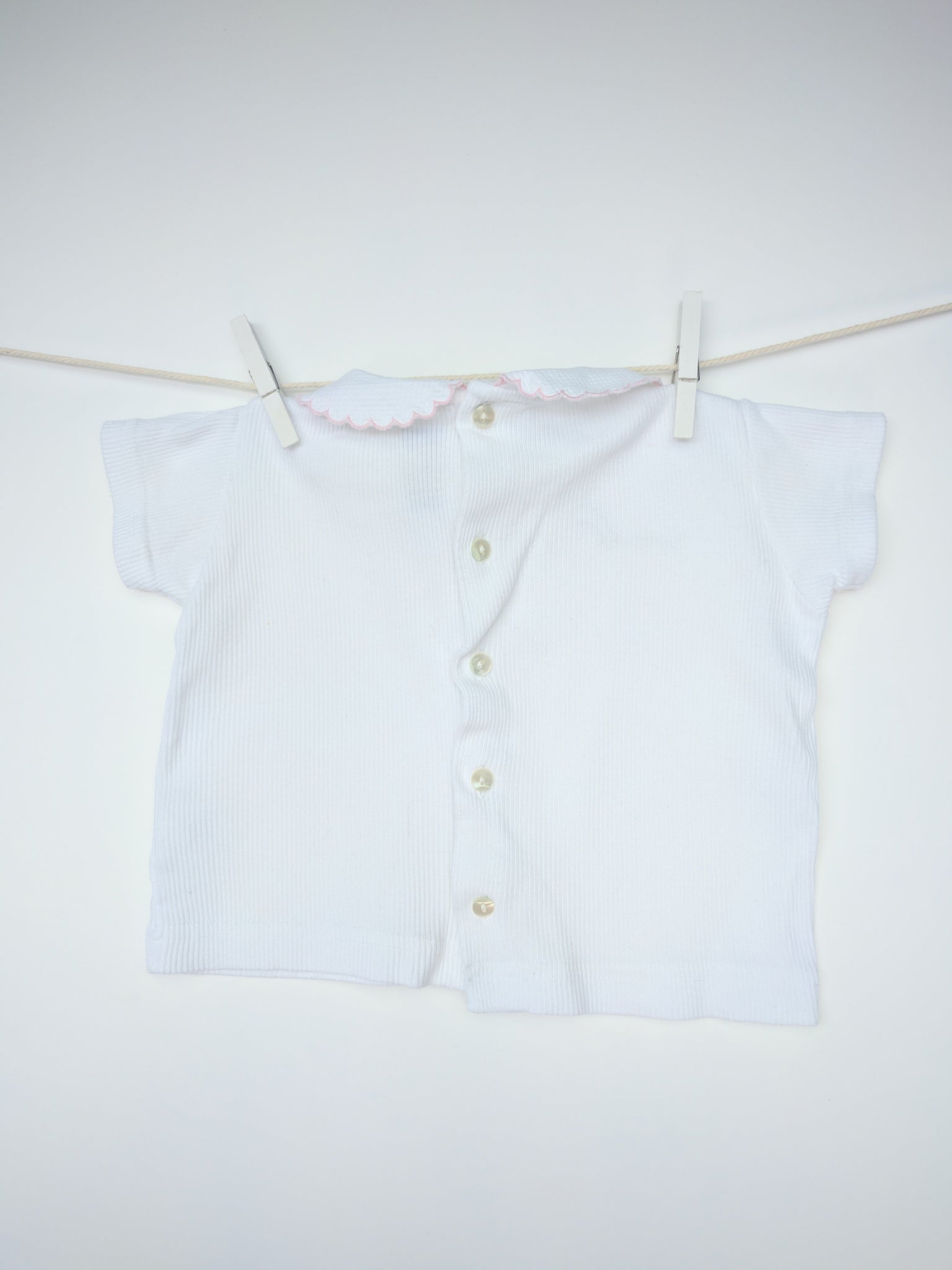 T-shirt col claudine à liseré rose