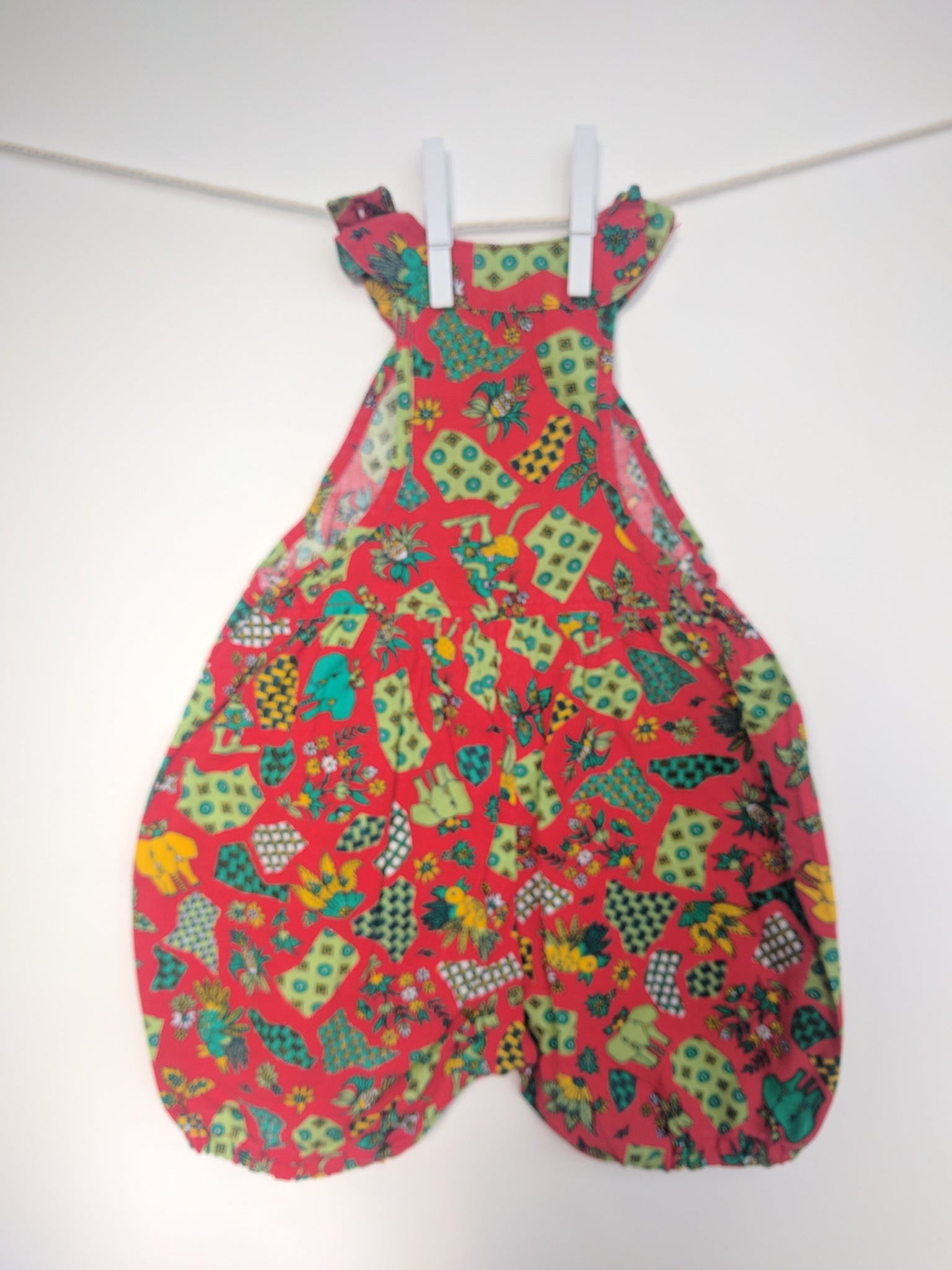 Salopette couleurs créoles