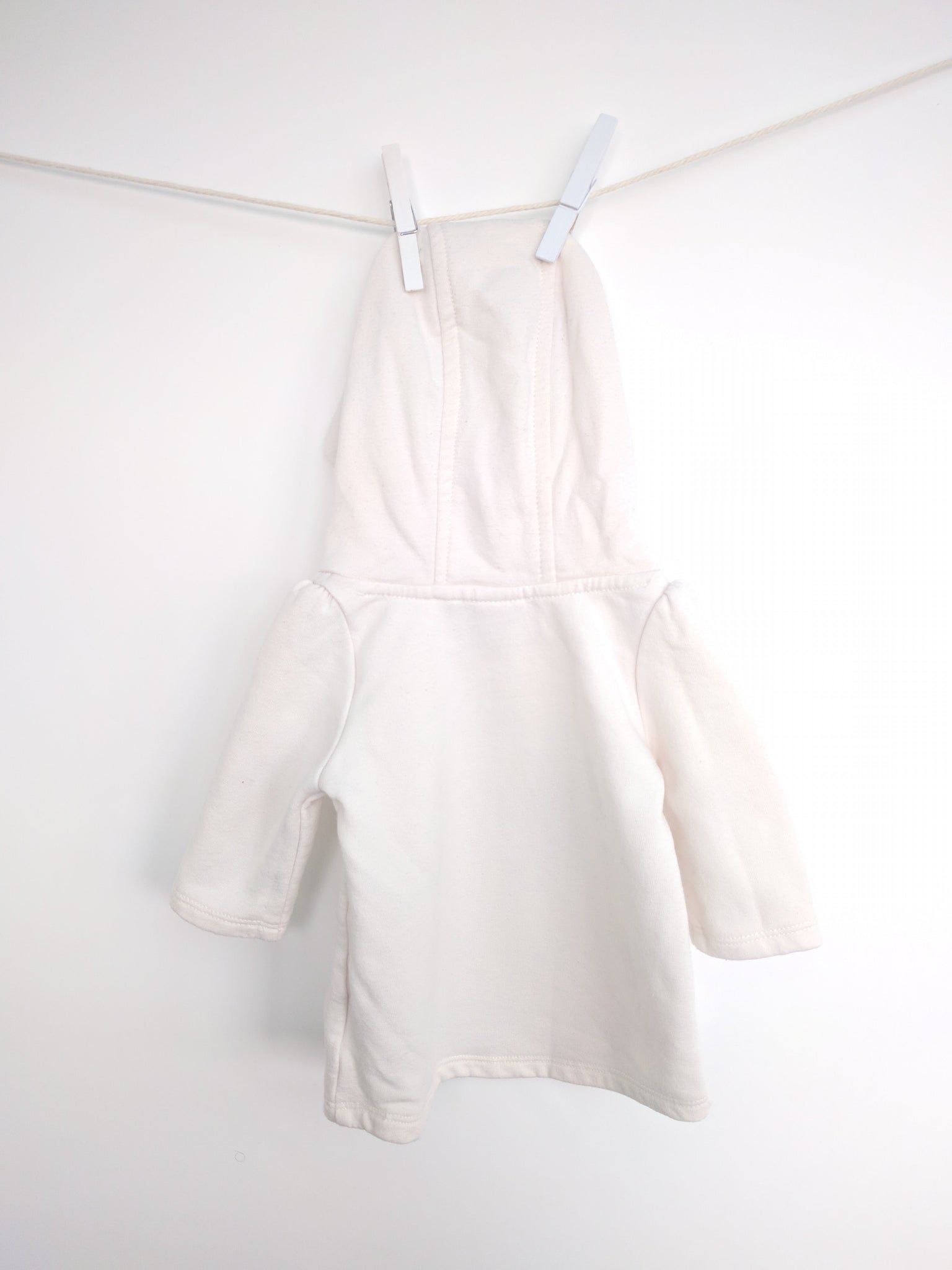 Pull capuche oreille