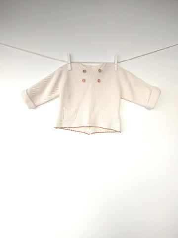 Pull beige avec boutons "bois" 6 mois Cyrillus bébé fille