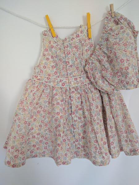 Robe sans manche thème liberty